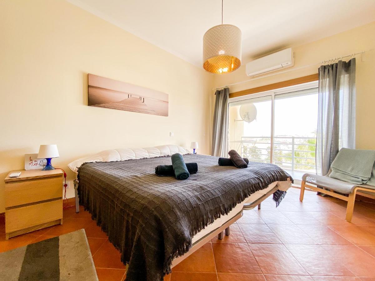Sea View Apartment By Beach & Marina #1869 Lagos Exterior photo