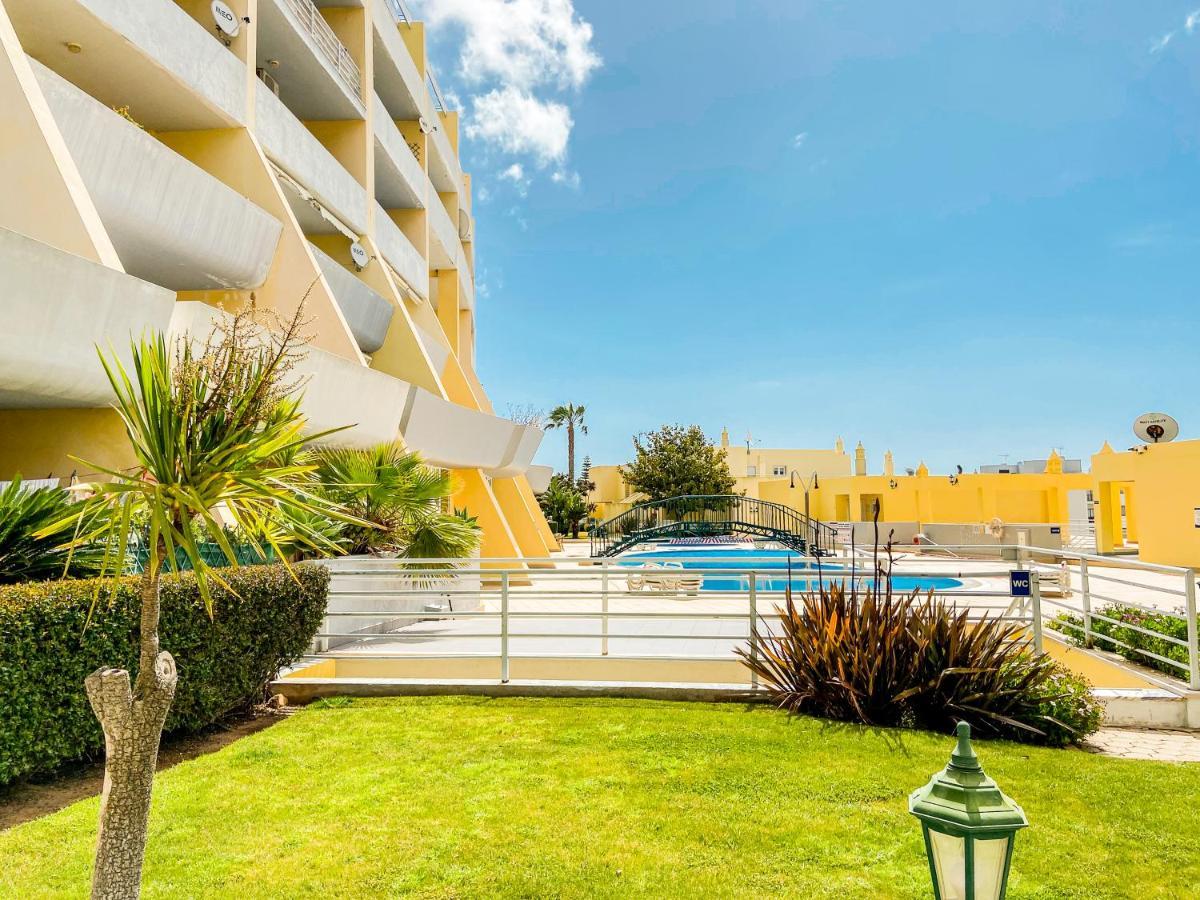 Sea View Apartment By Beach & Marina #1869 Lagos Exterior photo