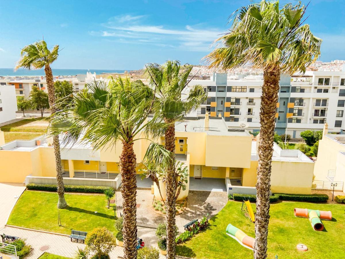 Sea View Apartment By Beach & Marina #1869 Lagos Exterior photo